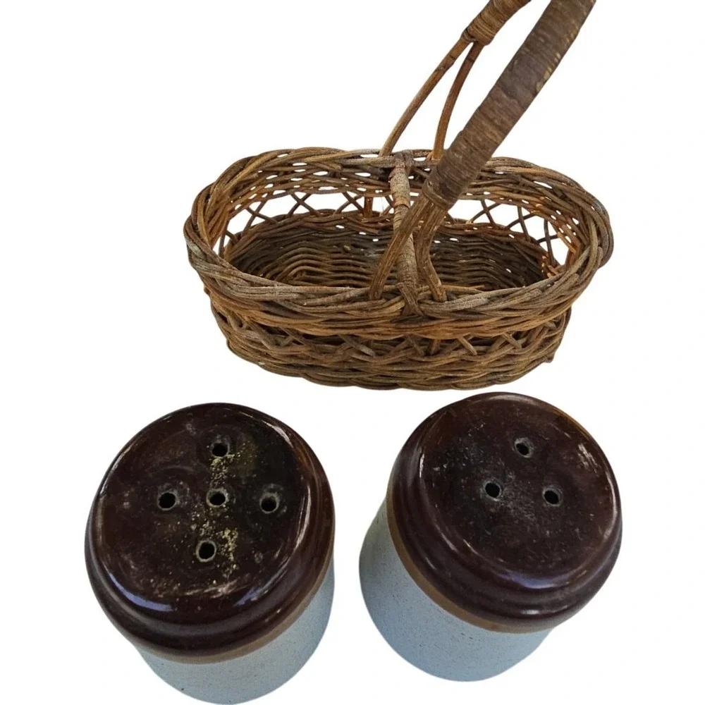 Salt and Pepper‎ Shakers with Woven Basket Holder - Ceramic Tableware Set